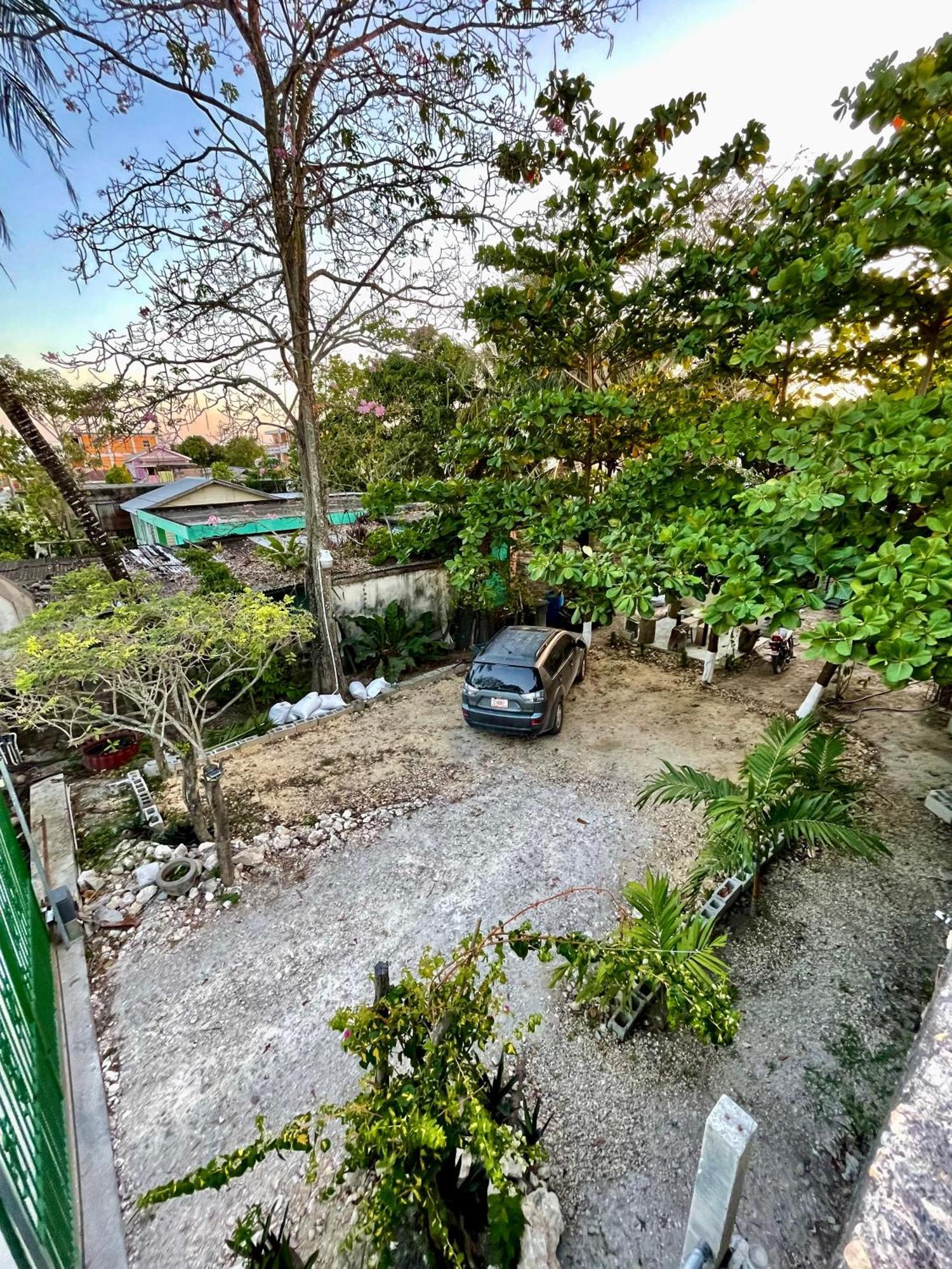 A Pousada Casa Ricky'S Orange Walk Exterior foto