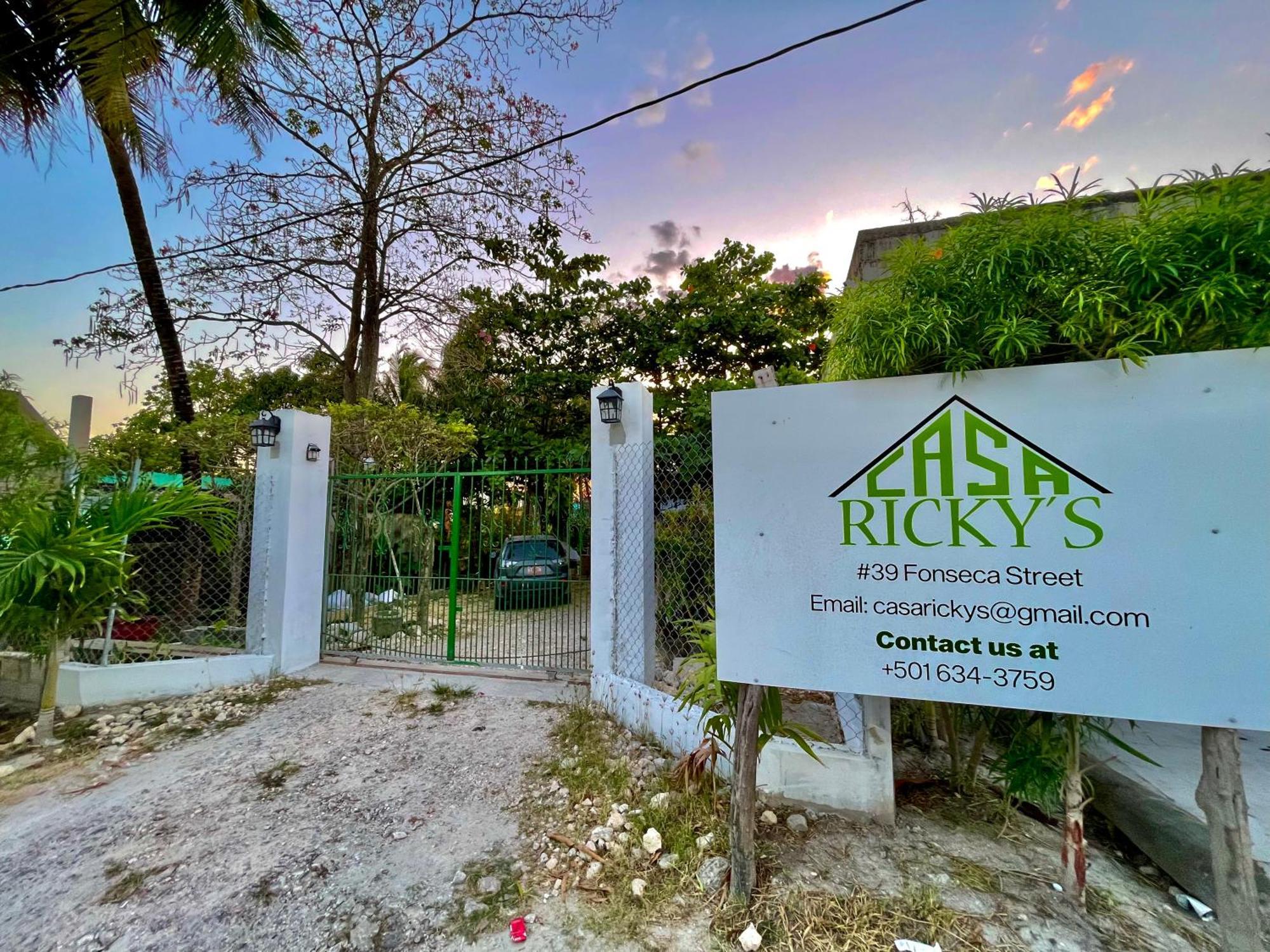 A Pousada Casa Ricky'S Orange Walk Exterior foto