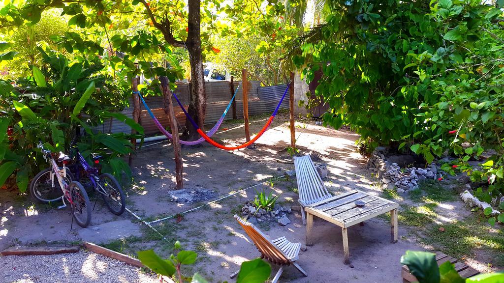 A Pousada Casa Ricky'S Orange Walk Exterior foto